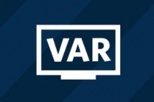 欧足联裁判总监：VAR介入需要有明确证据 队长才能和裁判交流